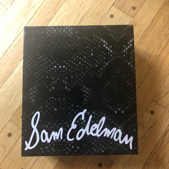 Size 8 Suede Sam Edelman ankle boots - Picture 2 of 9